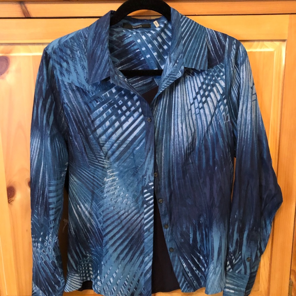 Tahari blue button down shirt L